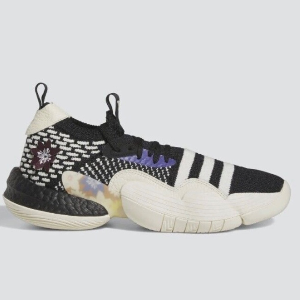 Adidas MensTrae Young Flowers sz12